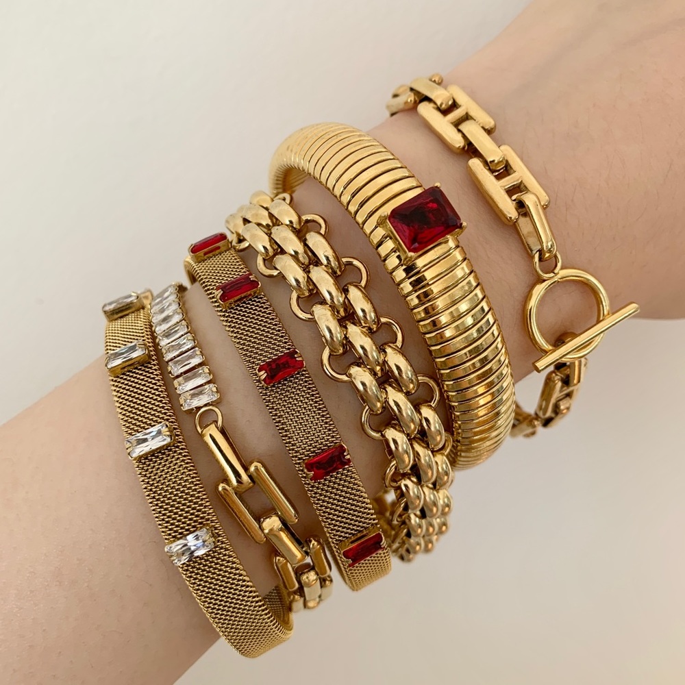 18k Gold Plated Bracelet/Bangle -Ruby🩸 - Picture 2 of 5